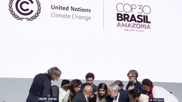COP30 si chiude con l'intesa sul “Global Mutirão”, un compromesso che divide