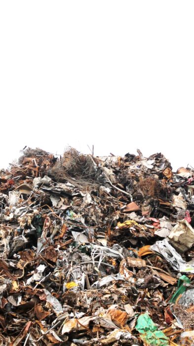 Ecomafie, meno reati ma affari in crescita: il nuovo rapporto di Legambiente